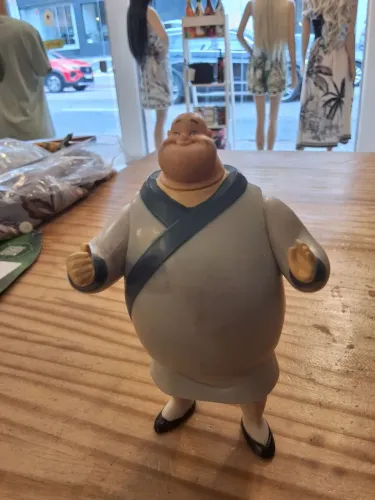 Figura articulada Chien Po do filme Mulan 1998 disney 