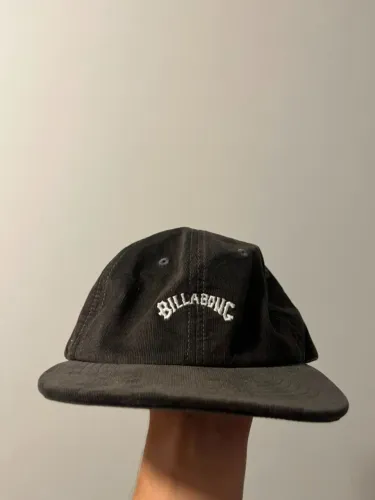 Boné Billabong cinza