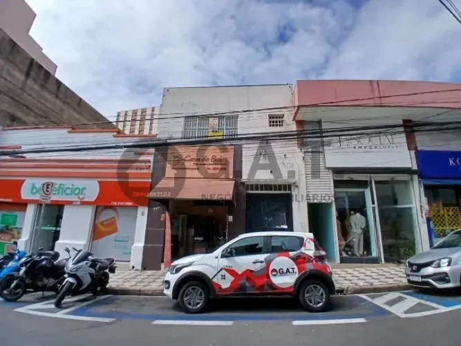Salão Comercial para Locação no Centro de Sorocaba-SP: 2 Banheiros e 120,00m² de Área