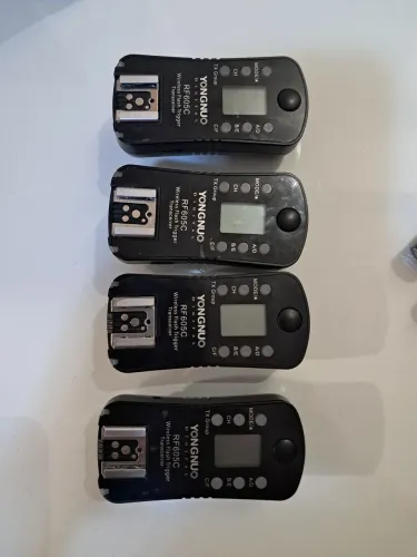 rádio flash disparadores Yongnuo RF-605C para Canon.