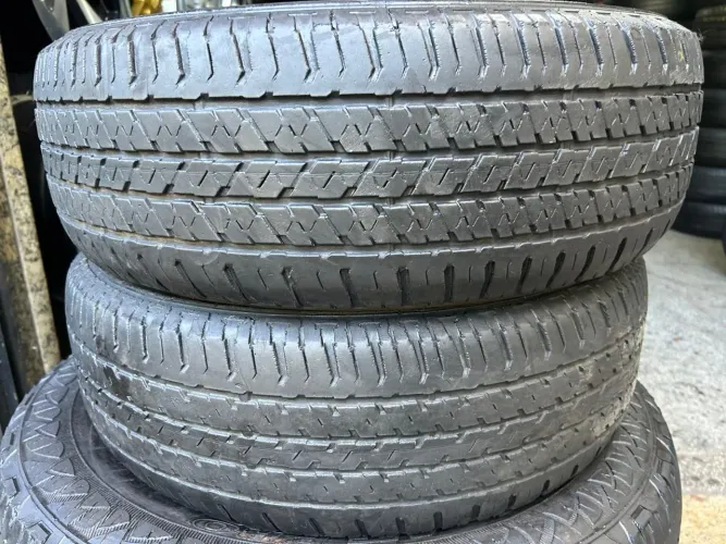 Pneus 215/65/16 Bridgestone por 250$ cada originais seminovos