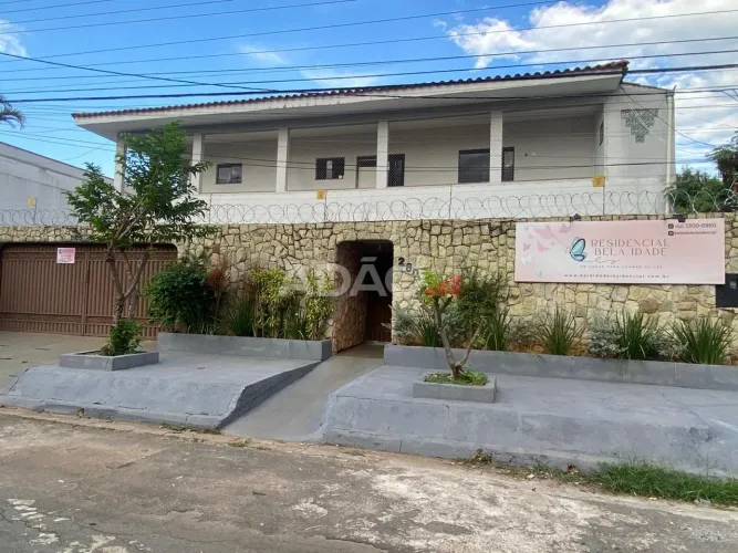 Sobrado comercial Setor Jaó