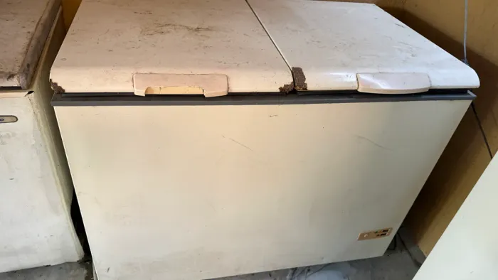freezer com defeito pode consertar ou retirar peças 