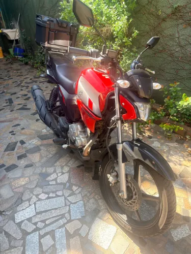 Factor 150cc 2025. Excelente moto para o dia a dia muito econômica.