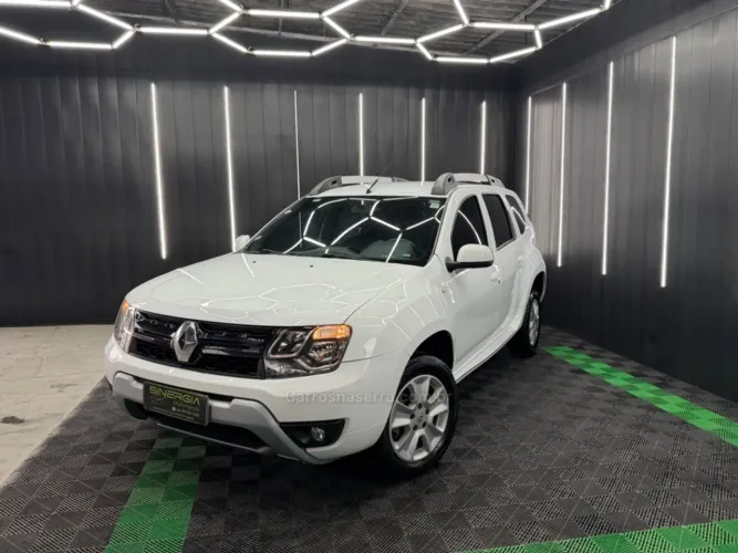 Renault Duster Dynamique 2.0 Hi-flex 16V Aut. 2016
