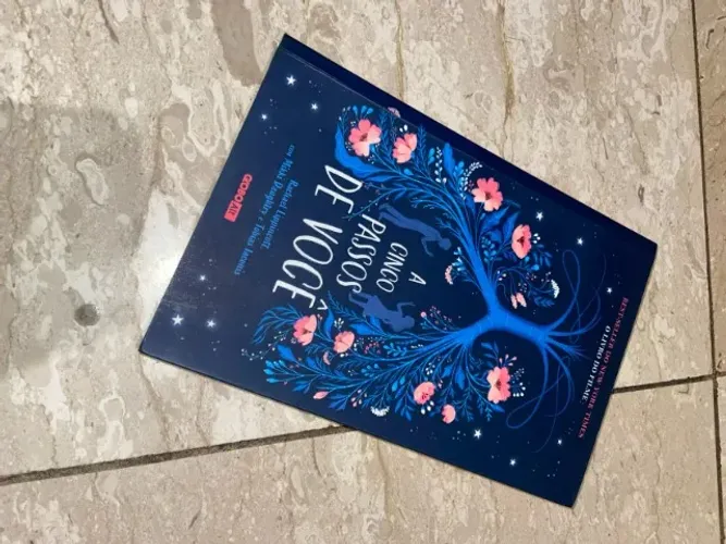 Livro - A Cinco Passos de Você