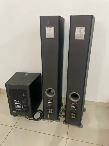 Caixas de som + Subwoofer