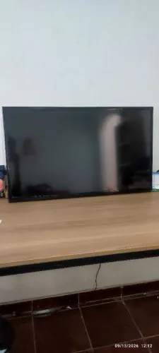 2 TVs com defeito- 32P e 42 P