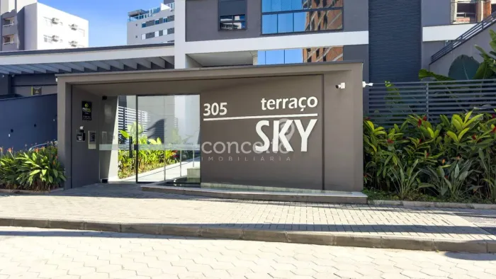 Apartamento Semimobiliado com 3 Dormitórios na Velha!