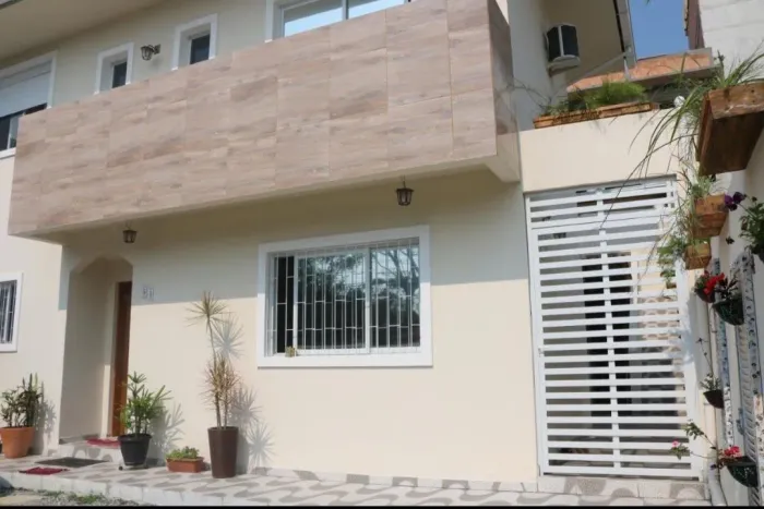 VENDA DIRETA-RESIDENCIAL/POUSADA A VENDA EM CANASVIEIRAS. Em pleno funcionamento