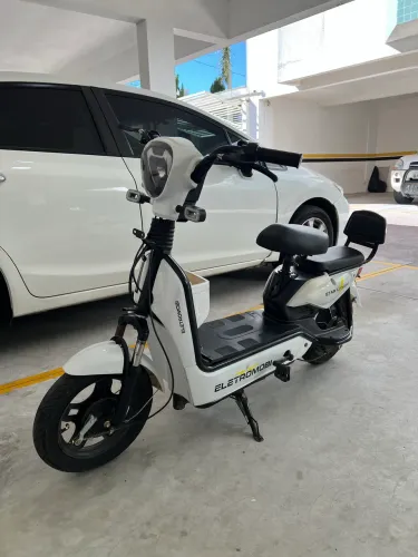 Vendo scooter elétrica
