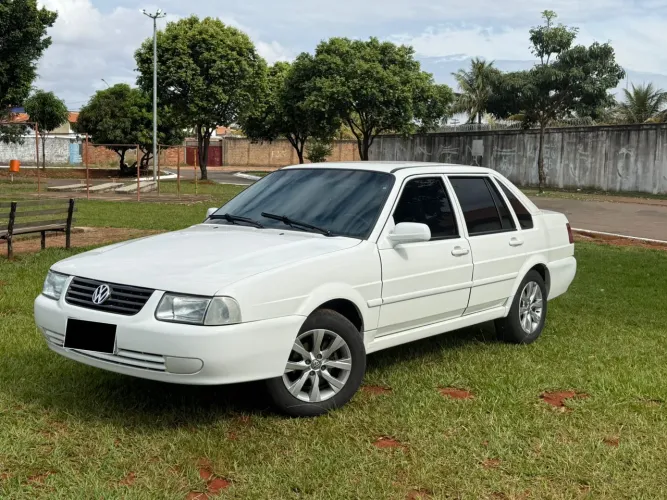 Volkswagen Santana 1.8 MI (álcool) 2000