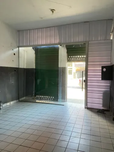 Imóvel para aluguel possui 25 metros quadrados em Piedade - Rio de Janeiro - RJ