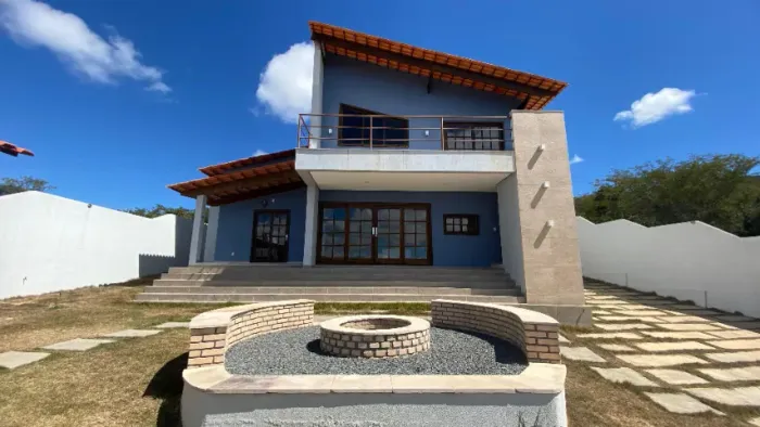 Casa de campo com suítes, gourmet e pomar - 600m da BR 242, Seabra/BA