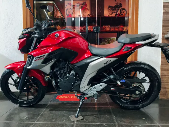 YAMAHA FAZER 250 FZ 2021 IMPECÁVEL