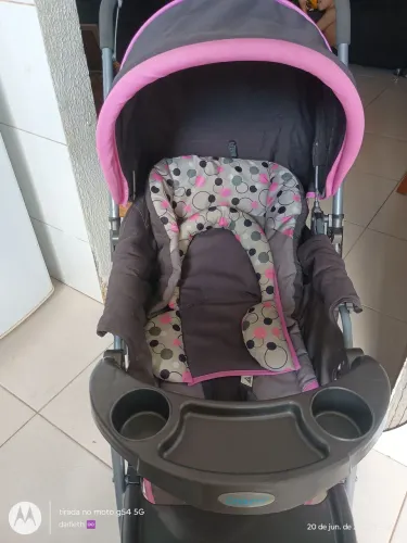 Vendo carrinho de bebe 