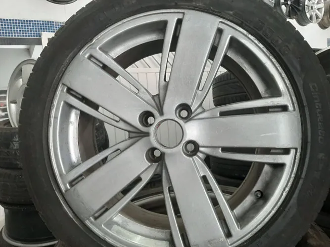 Roda aro 17 VW Amarok Prata gol 4X100 usado