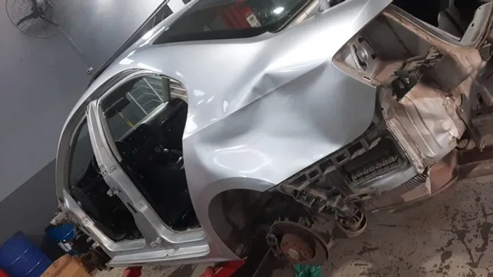 Volkswagen jetta 2012 sucata para vender peças usadas
