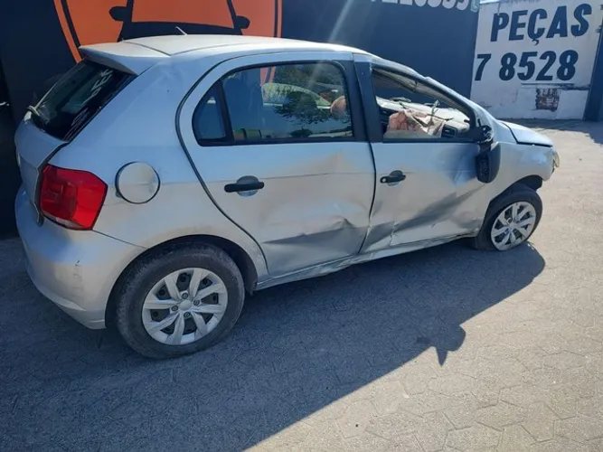Sucata Gol G8 p/ retirada de peças 