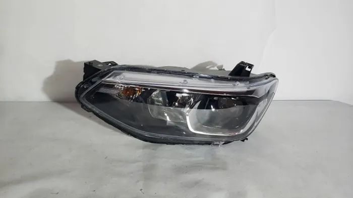 Farol Chevrolet Tracker 2020/2021 Le Original