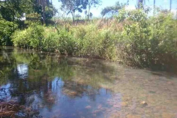 Chácara 1.800m² 100% plana, toda terra de plantio, Jaboticatubas (Temos varias opções).