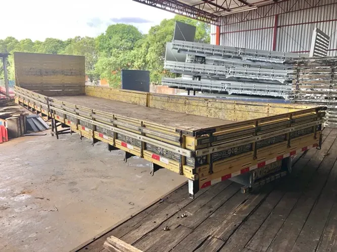 CARROCERIA MADEIRA BITRUCK