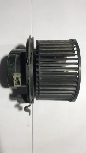 Ventilador interno tiida livina