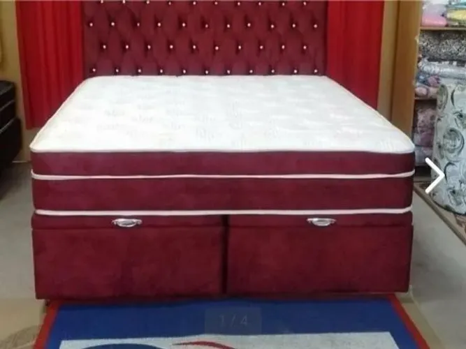 Cama Queen size box baú ,colchao e cabiceira 12 x R$ 296.00