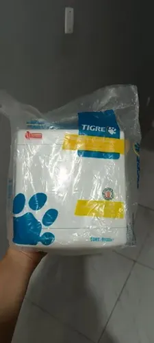 Quadro de distribuição novo na embalagem