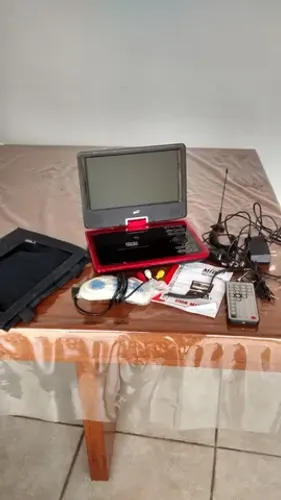 dvd portatil automotivo de 5"