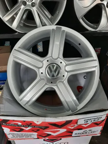 Promoção Rodas Aro 18x6' Volcano Spacefox Novas