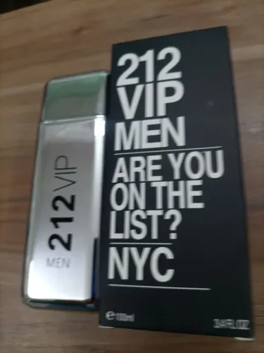 PERFUME IMPORTADO,212 VI MEN