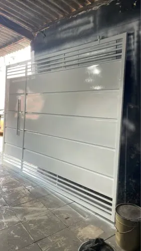 Portão galvanizado com instalação