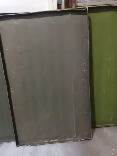 ASSADEIRAS TEFLON 43X69  50 reais cada