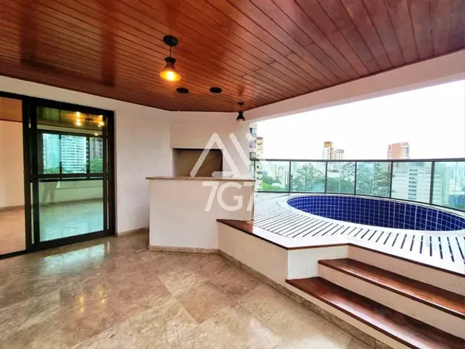 OPORTUNIDADE EM UMA DAS MELHORES RUAS DO MORUMBI