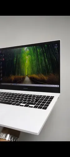 Notebook Samsung i3 10 geraçao, 8gb ram, ssd128, em 10x sem juros!