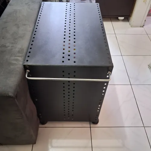 Frigobar, buffet ou mesinha Tok Stok