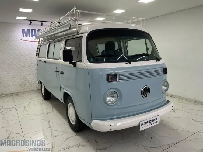 Volkswagen Kombi Furgão 2003