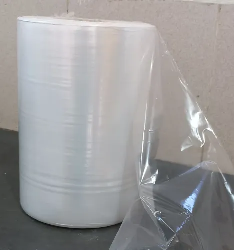 Bobina plástica transparente 30 cm peso 8 k 250