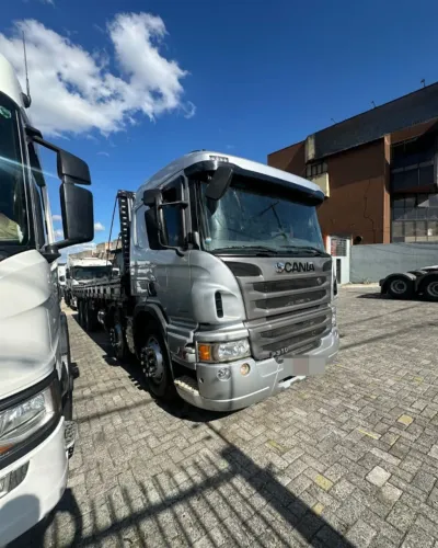 Scania P310 bitruck carroceria 2016