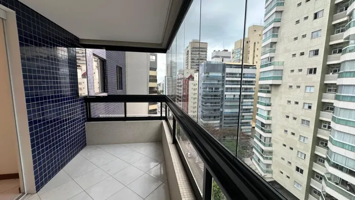 Apartamento 3ª quadra do mar, 125m², 3 quartos, 1 suíte, 2 vagas - Praia da Costa