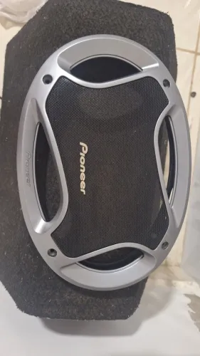 Frente do auto falante pioneer