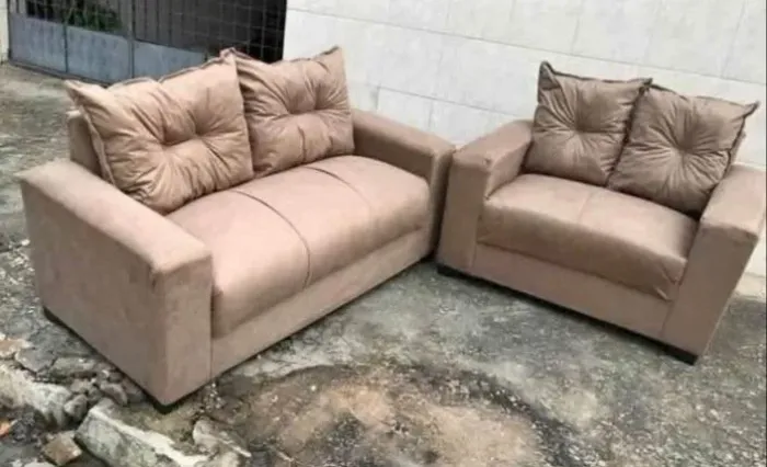Conjunto de sofá almofadado de fábrica