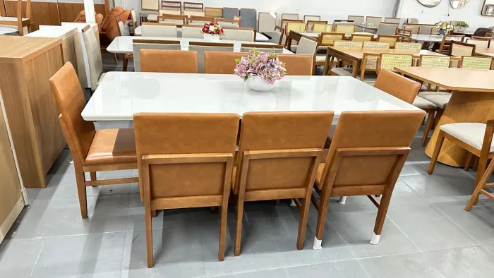 Mesa de Jantar com Cadeiras madeira