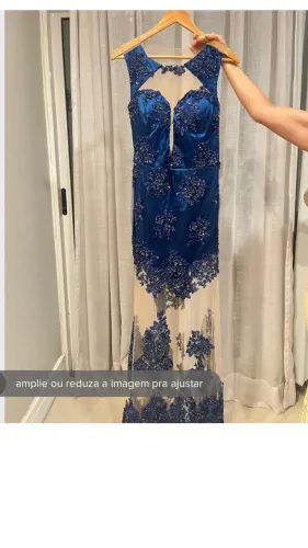 Vestido de Festa Longo Azul com Tule e Bordados