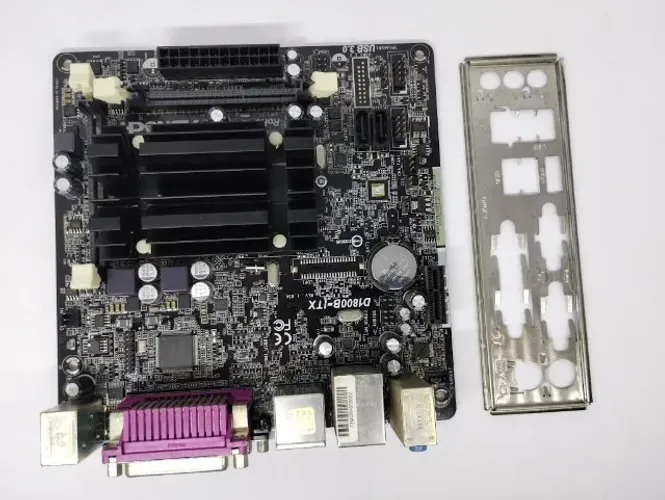 Placa Mãe Asrock D1800b-itx: Com defeito