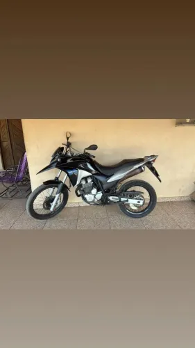 Vendo XRE 300 