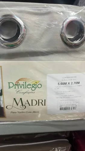 Cortina Blackout Madri 5,60m x 2,70m - Novo