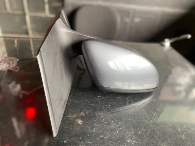 Retrovisor Direito Volkswagen Fox Elétrico Com Seta 2011 A 2018 Original 