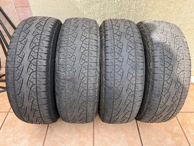 Jogo com 4 Pneus 225/70/16 Pirelli Scorpion ATR retirados de uma TR4 (somente whatsapp)